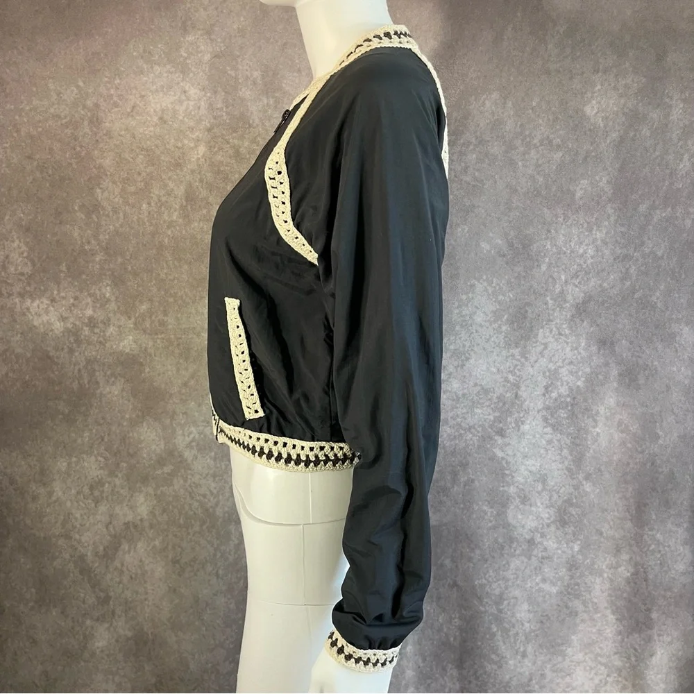 Free People Jacket Womens‎ XS / TP Navy Blue w/ Cream Crochet Trim Zip Up Preppy